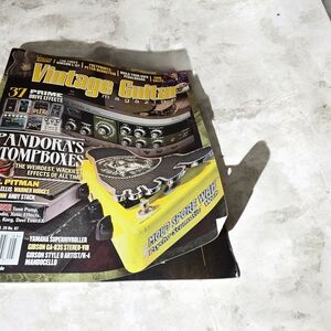 Vintage Guitar Magazine May 2015